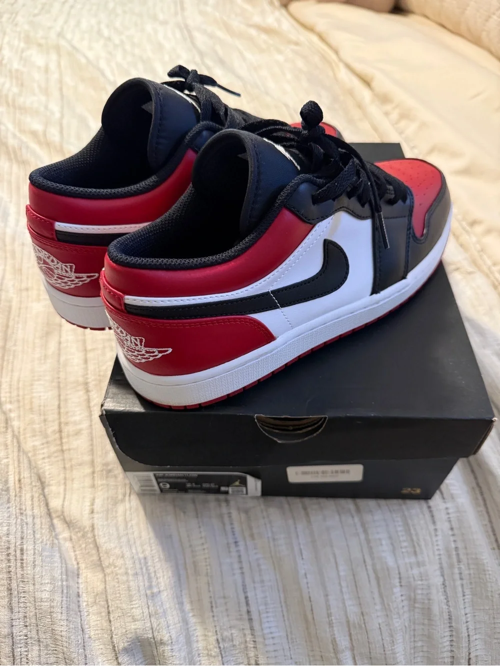 Nike Air Jordan 1 Low - Black/Red/White